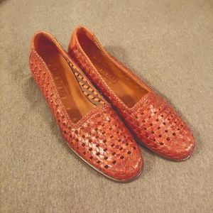 Trotters - brown woven slip on flats size 8